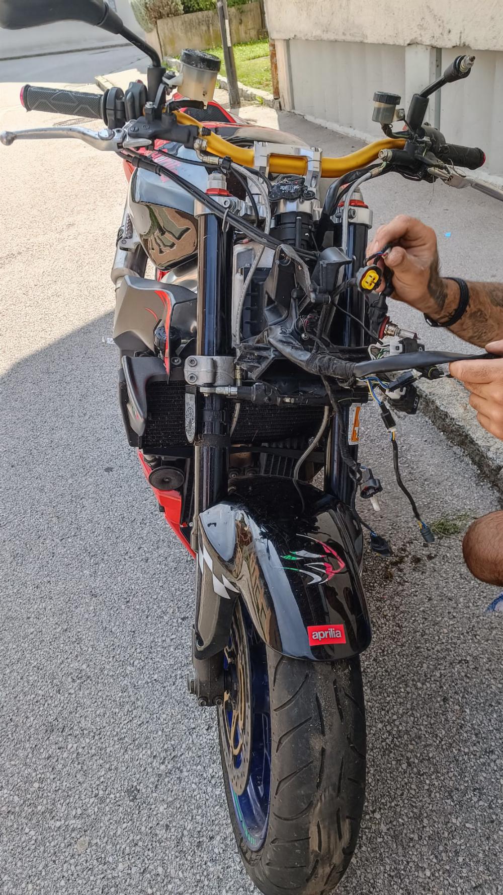 Motorrad verkaufen Aprilia Tuono 1000 R Ankauf